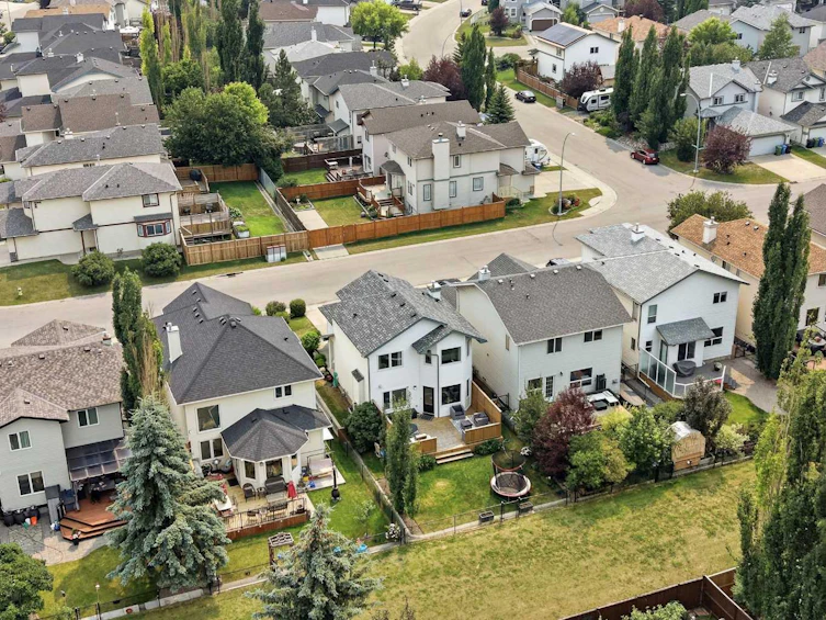 321 Douglas Ridge Circle SE, Calgary, AB, T2Z 3H5 - 46