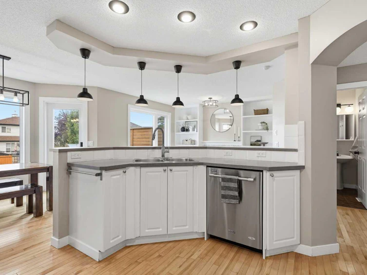 321 Douglas Ridge Circle SE, Calgary, AB, T2Z 3H5 - 16