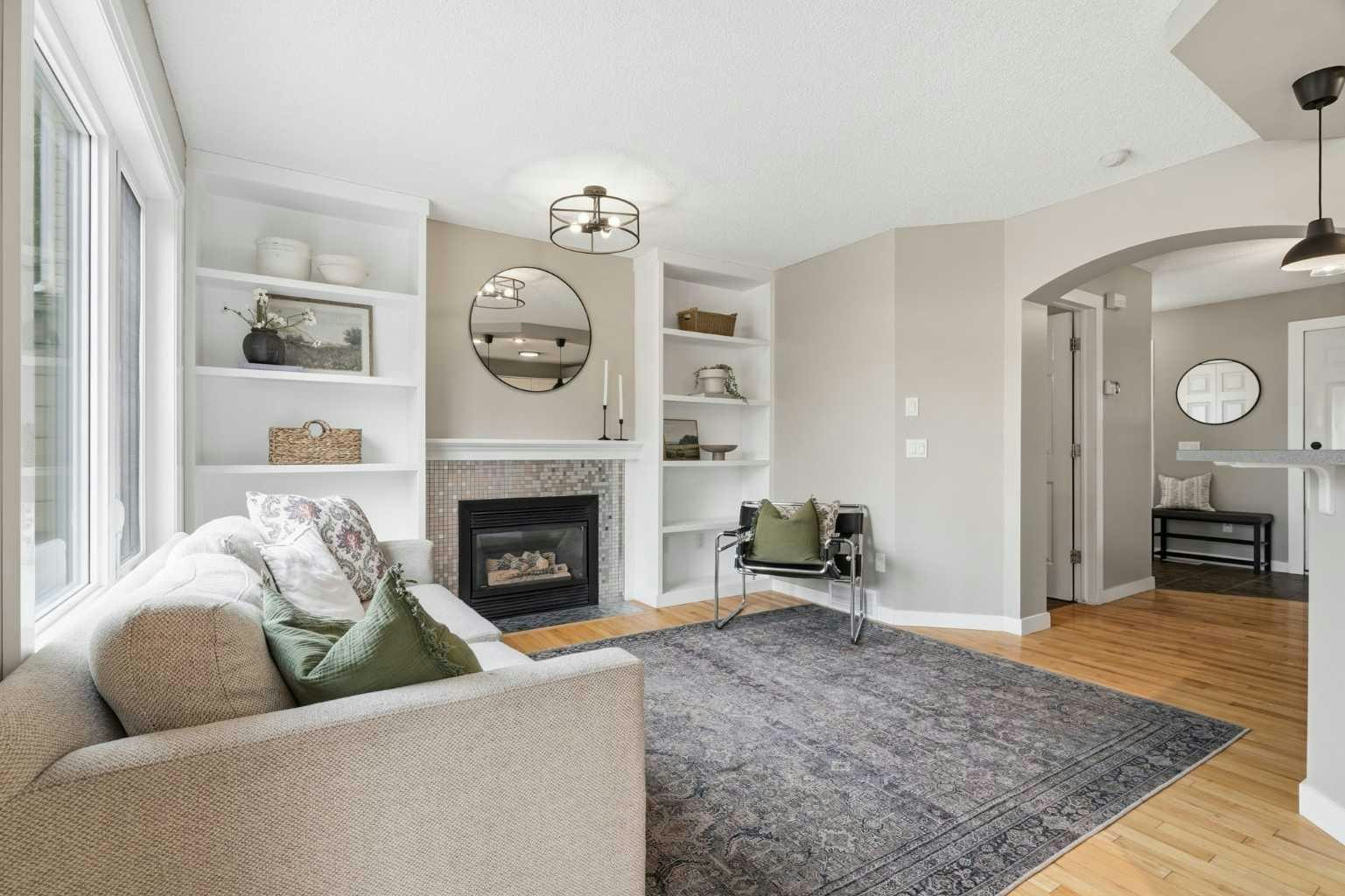 321 Douglas Ridge Circle SE, Calgary, AB, T2Z 3H5 - 9