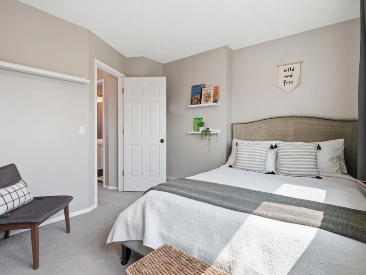 321 Douglas Ridge Circle SE, Calgary, AB, T2Z 3H5 - 28