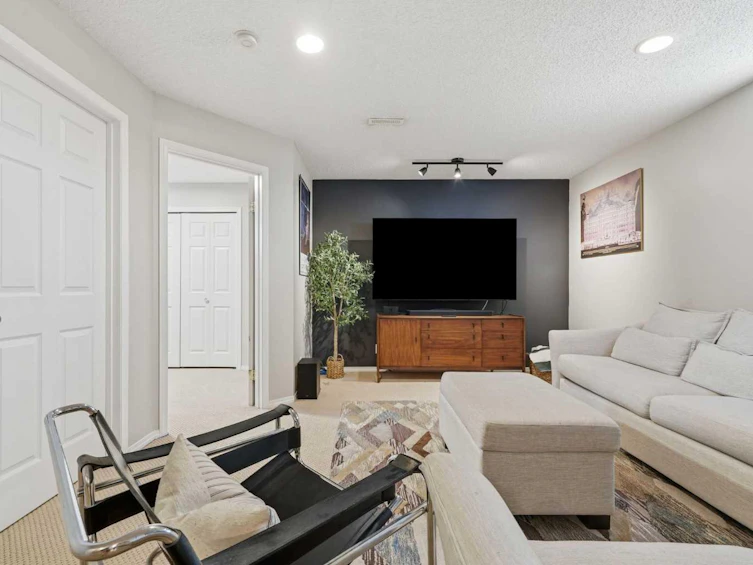 321 Douglas Ridge Circle SE, Calgary, AB, T2Z 3H5 - 33