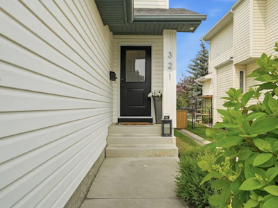 321 Douglas Ridge Circle SE - 3