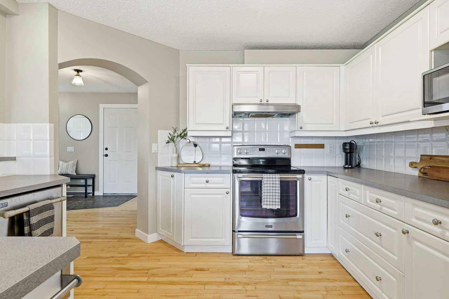 321 Douglas Ridge Circle SE, Calgary, AB, T2Z 3H5 - 12
