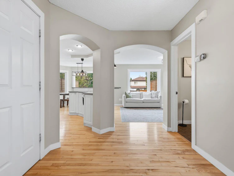 321 Douglas Ridge Circle SE, Calgary, AB, T2Z 3H5 - 6