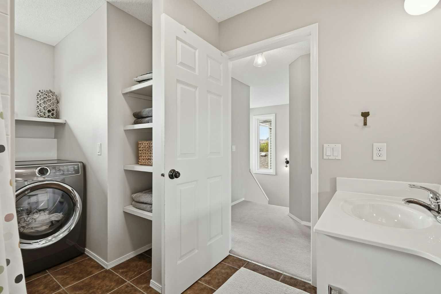 321 Douglas Ridge Circle SE, Calgary, AB, T2Z 3H5 - 30