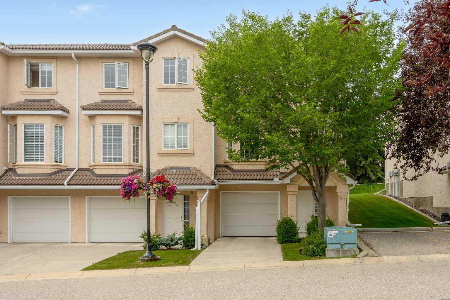 87 Hamptons Link NW, Calgary, AB, T3A 5V9