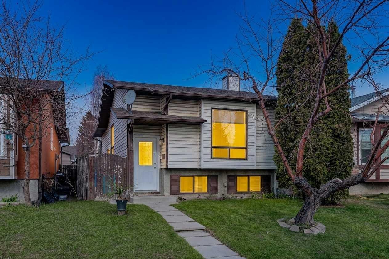 13 Taraglen Road NE, Calgary, AB, T3J 2N7