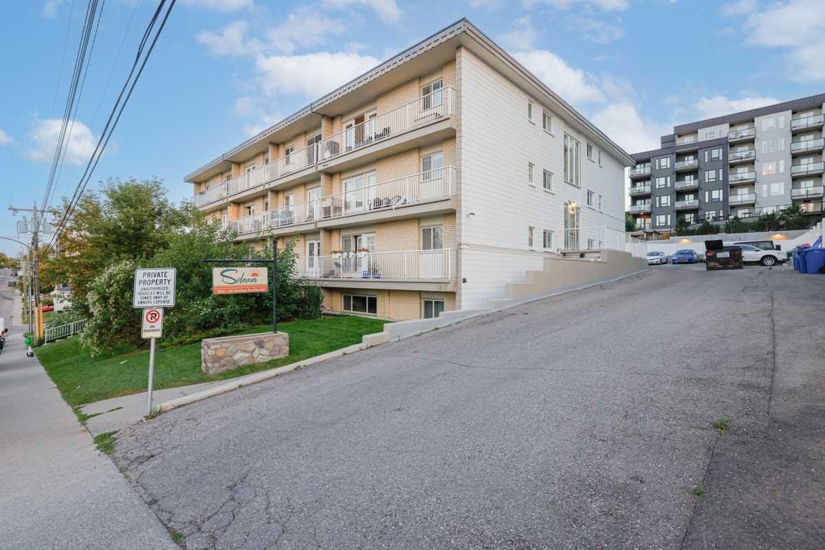18-1813 25 Avenue SW, Calgary, AB, T2T 1A4