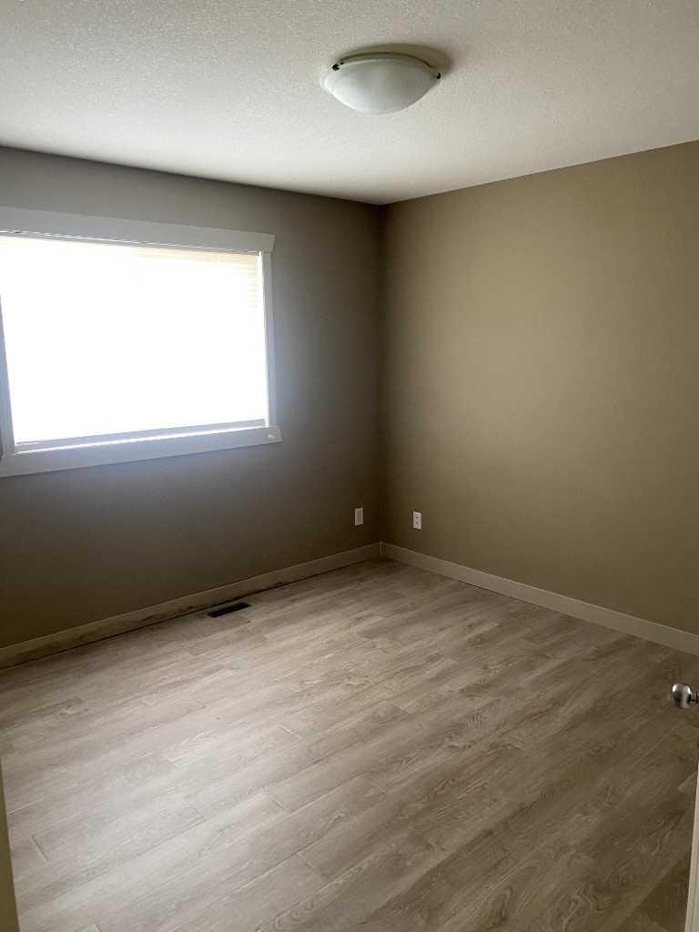 2-3918 Sundance Road, Coalhurst, AB, T0L 0V2 - 12