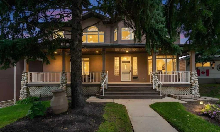 15 Rosery Drive NW
