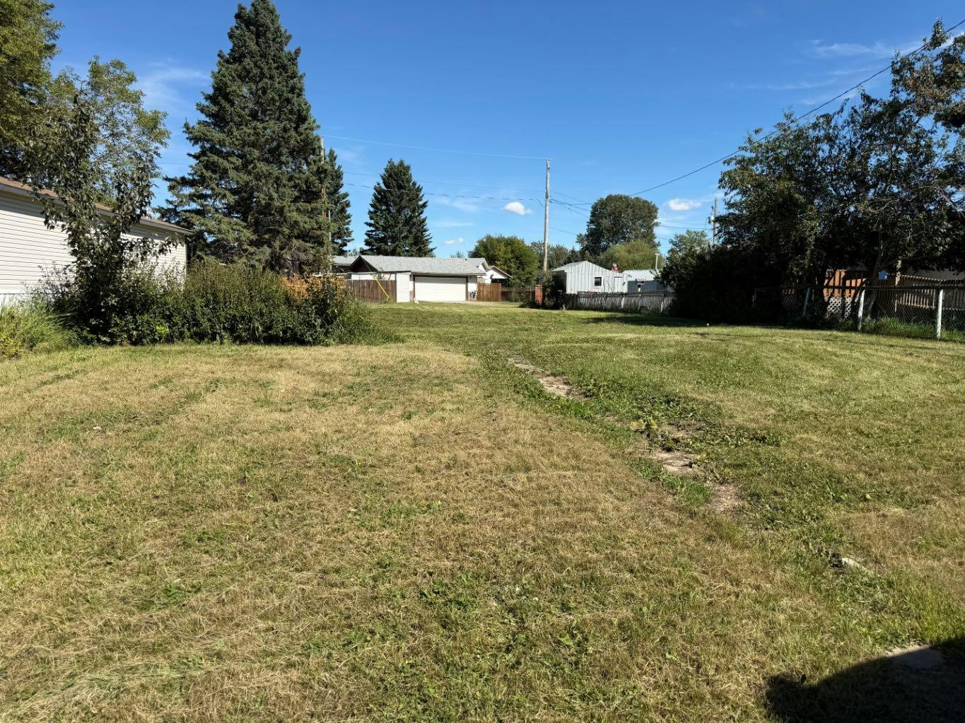 231 4 Street NW, Sundre, AB, T0M 1X0