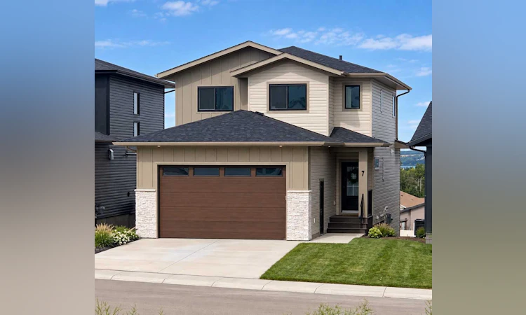 7 Vincent Gate