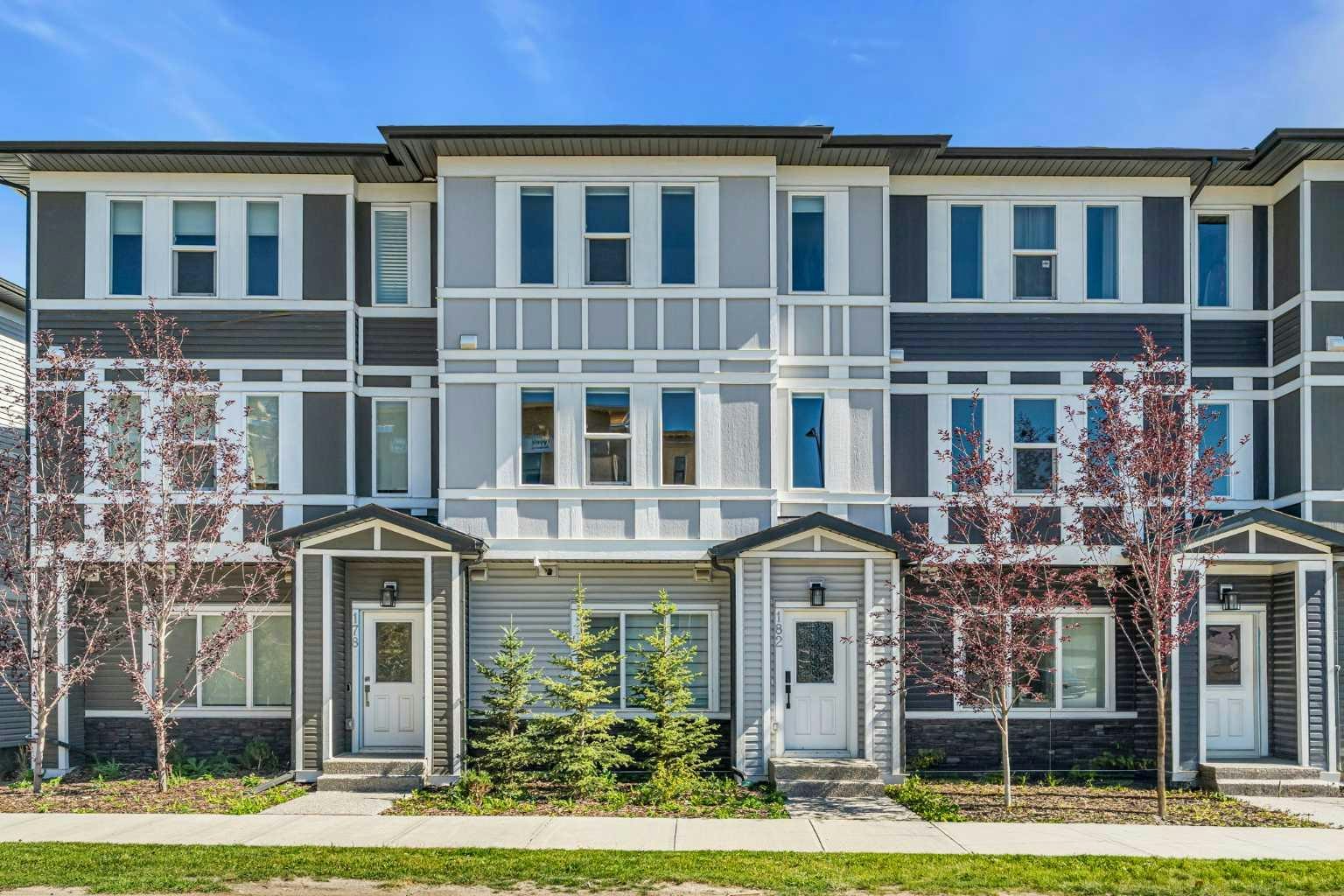 182 Belmont Street SW, Calgary, AB, T2X 5X5