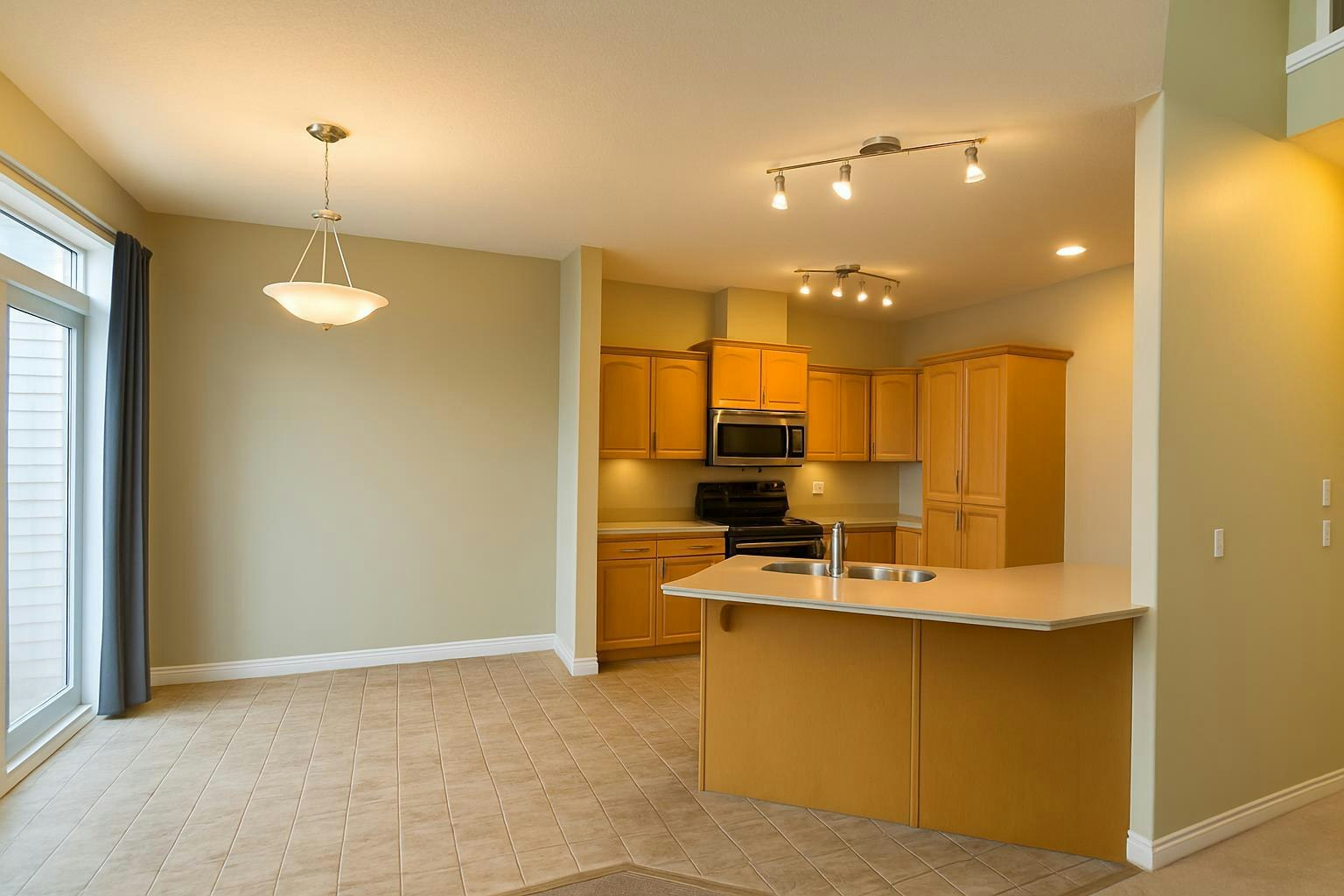 11338 82 Avenue, Grande Prairie, AB, T8W 0A7 - 2
