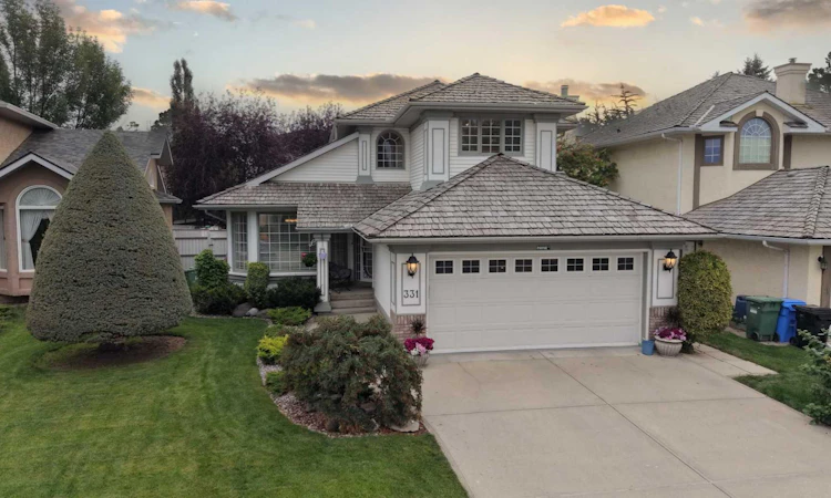 331 Douglas Woods Drive SE