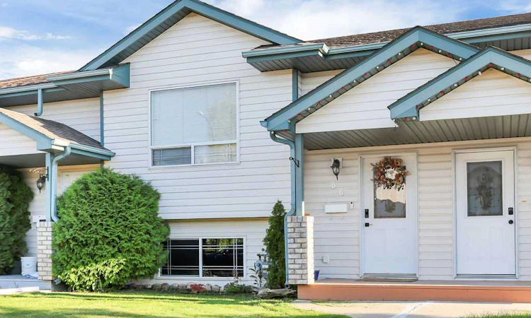 66 Durand Crescent