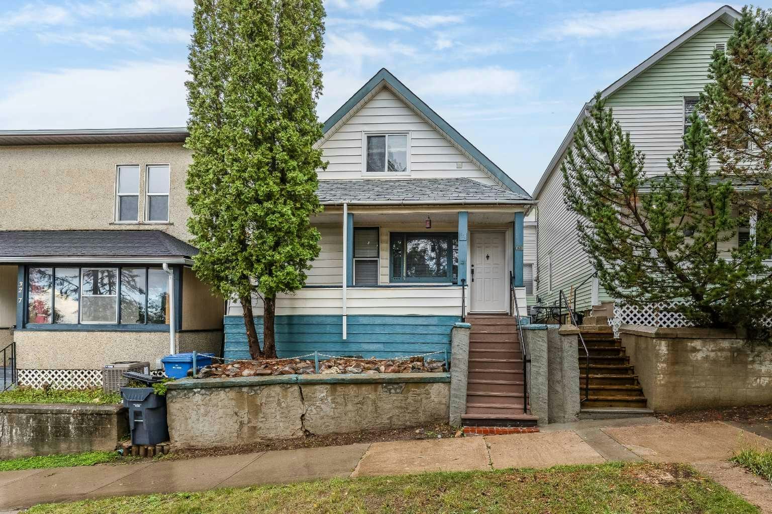 321 4 Street SE, Medicine Hat, AB, T1A 0K3