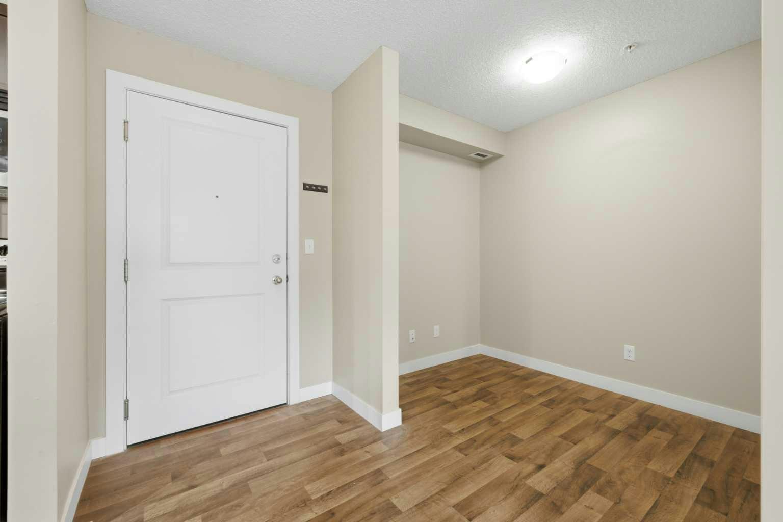 1110-625 Glenbow Drive - 3