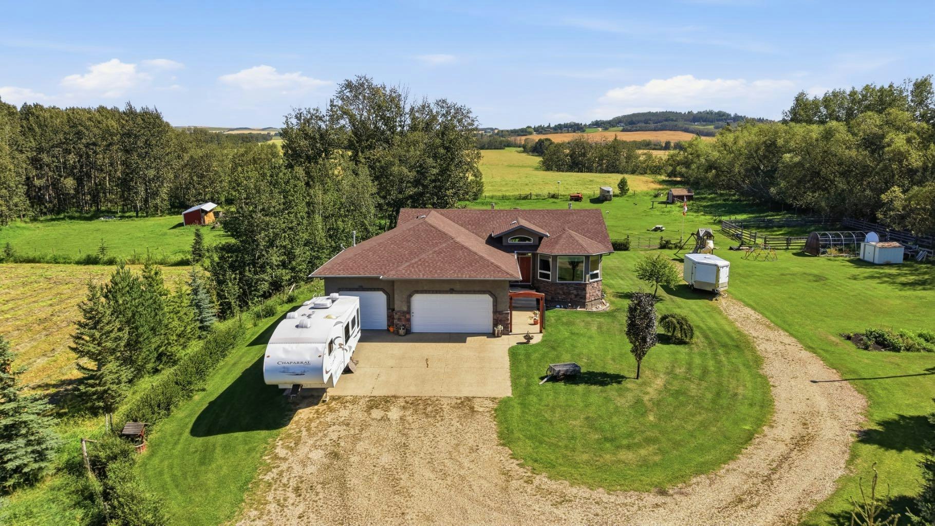 37543 Range Road 270, Red Deer County, AB, T4E 1L1