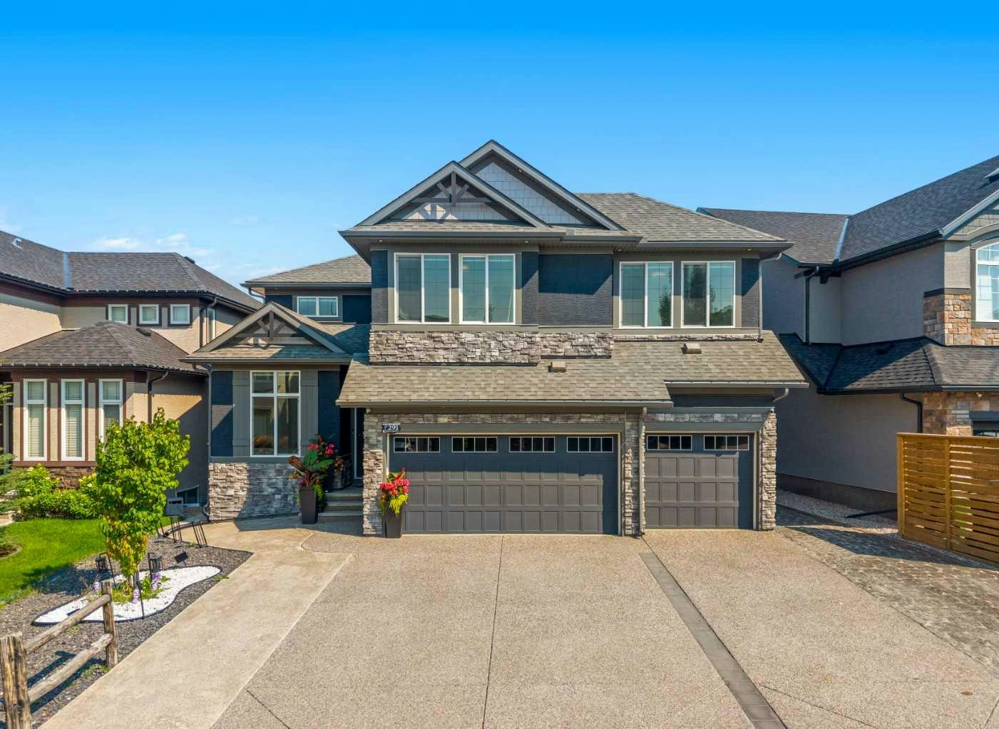 291 Legacy Mount SE, Calgary, AB, T2X 2G7