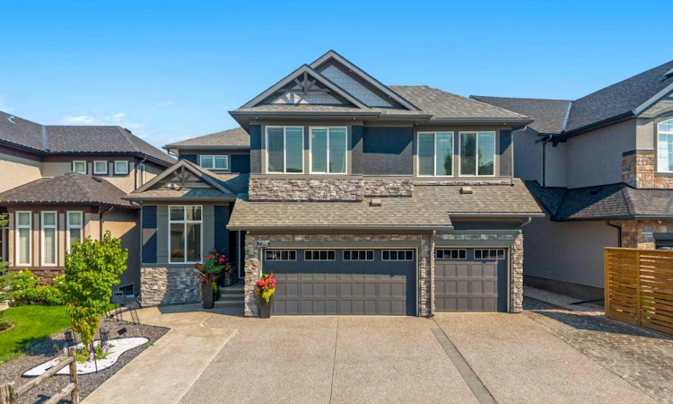 291 Legacy Mount SE