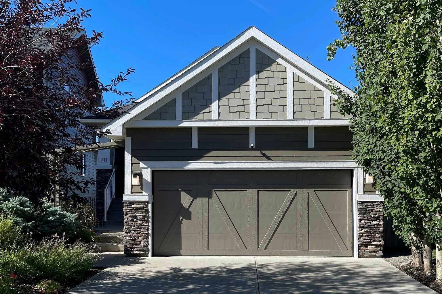 211 Valley Pointe Place NW, Calgary, AB, T3B 6B2