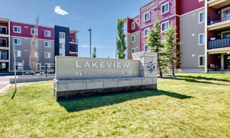 416-15 Saddlestone Way NE