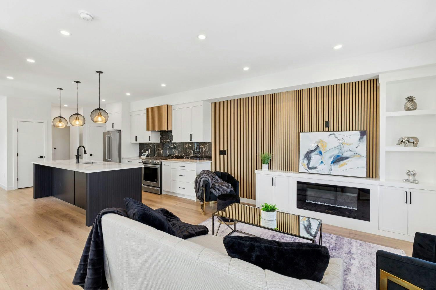 2402 Westmount Road NW, Calgary, AB, T2N 3N8