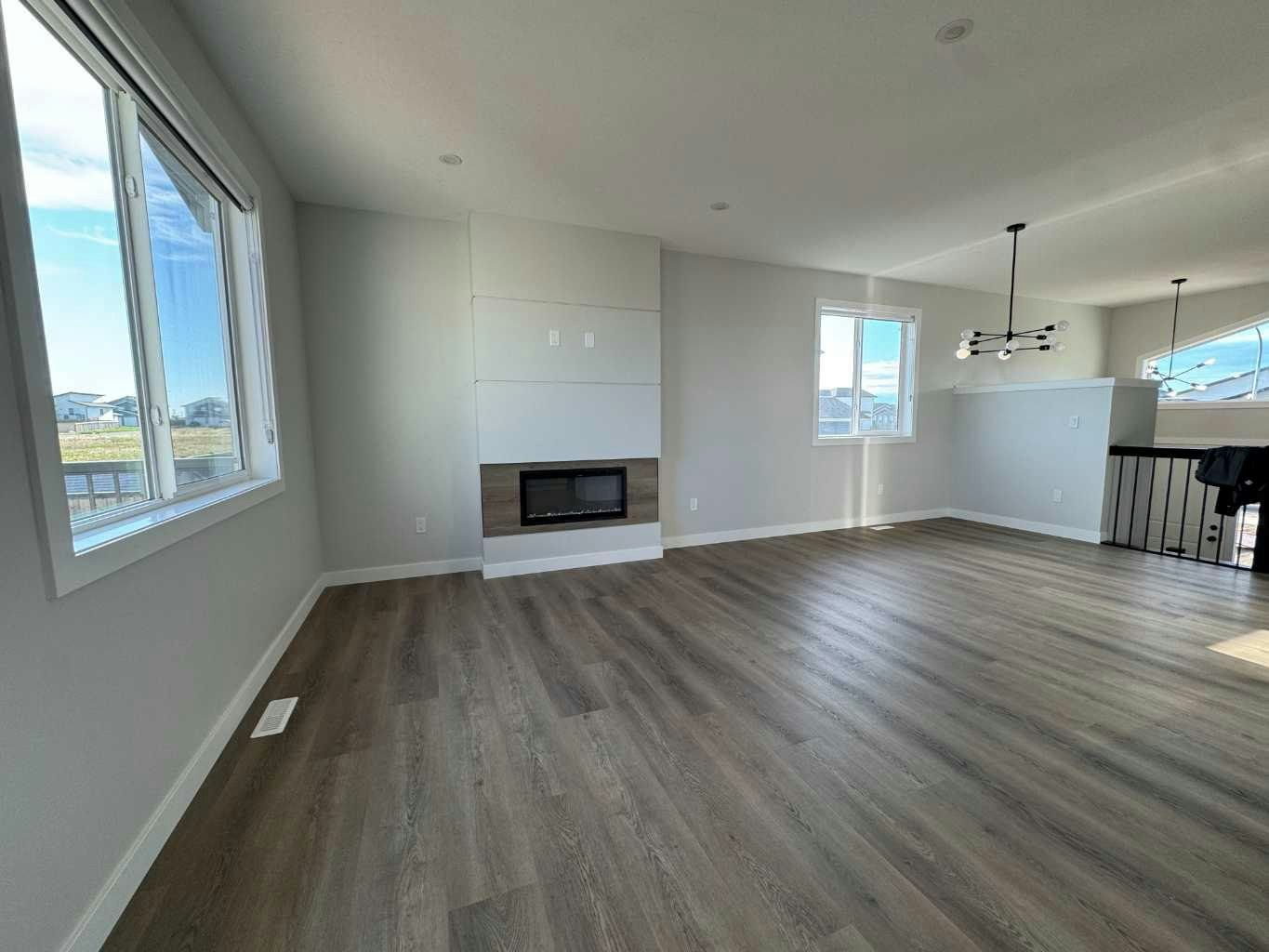 B-10210 128 Avenue, Grande Prairie, AB, T8V 6S9 - 2