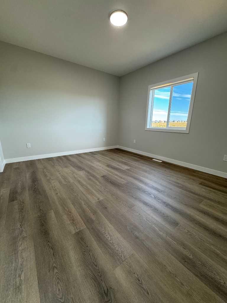 B-10210 128 Avenue, Grande Prairie, AB, T8V 6S9 - 11