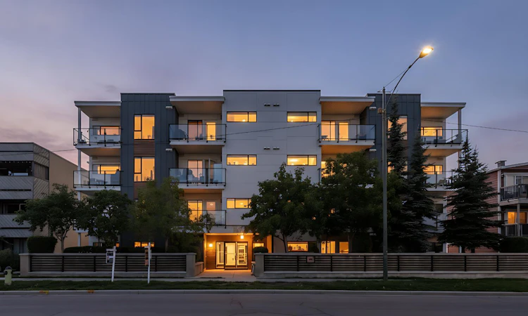 202-1521 26 Avenue SW