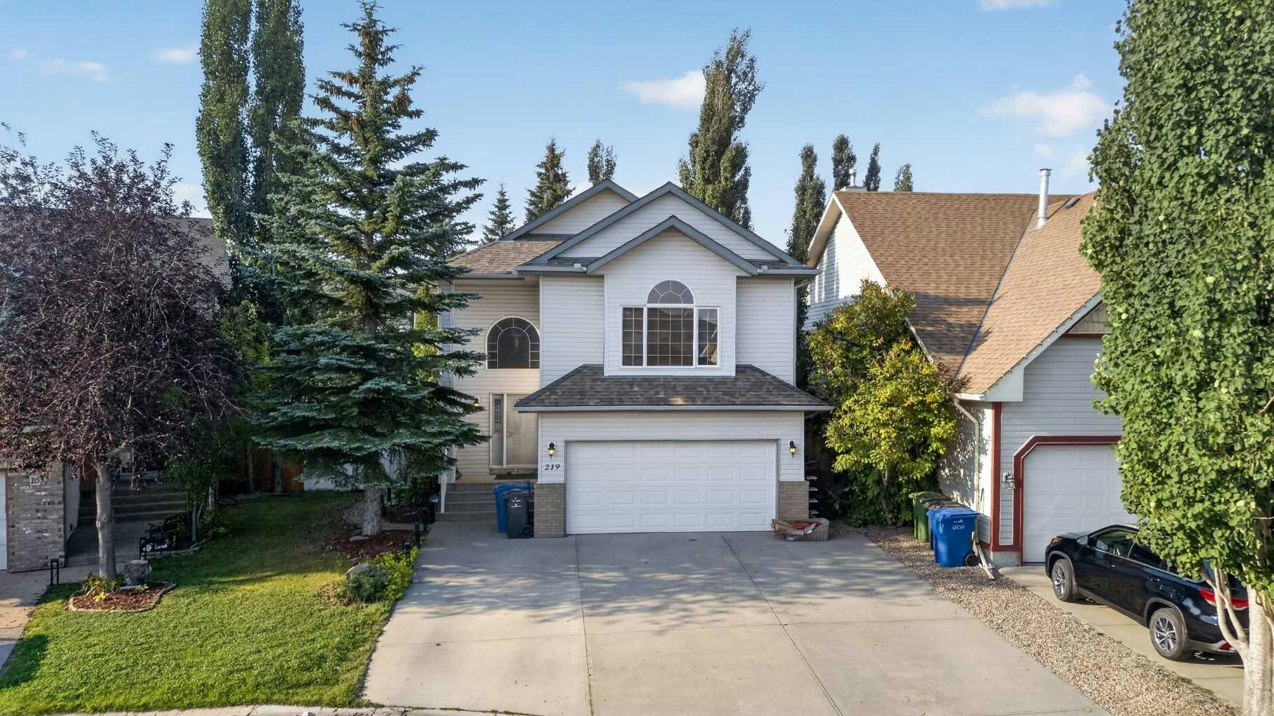 219 Lakeview Cove, Chestermere, AB, T1X 1E8