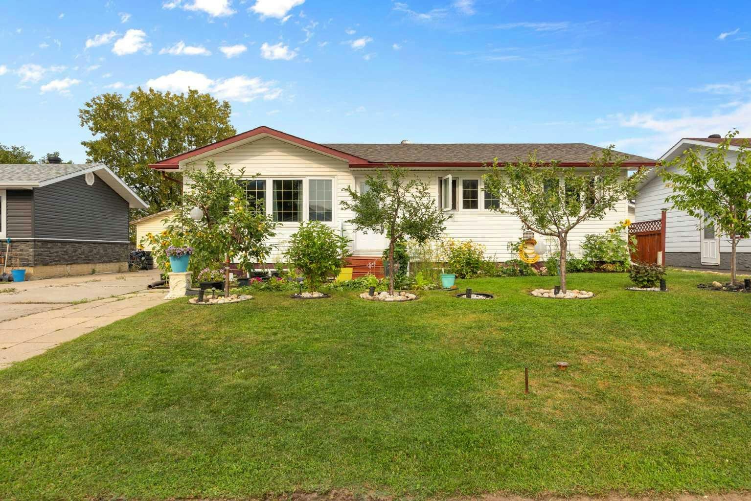 34 Biggs Avenue, Fort Mcmurray, AB, T9H 1M1