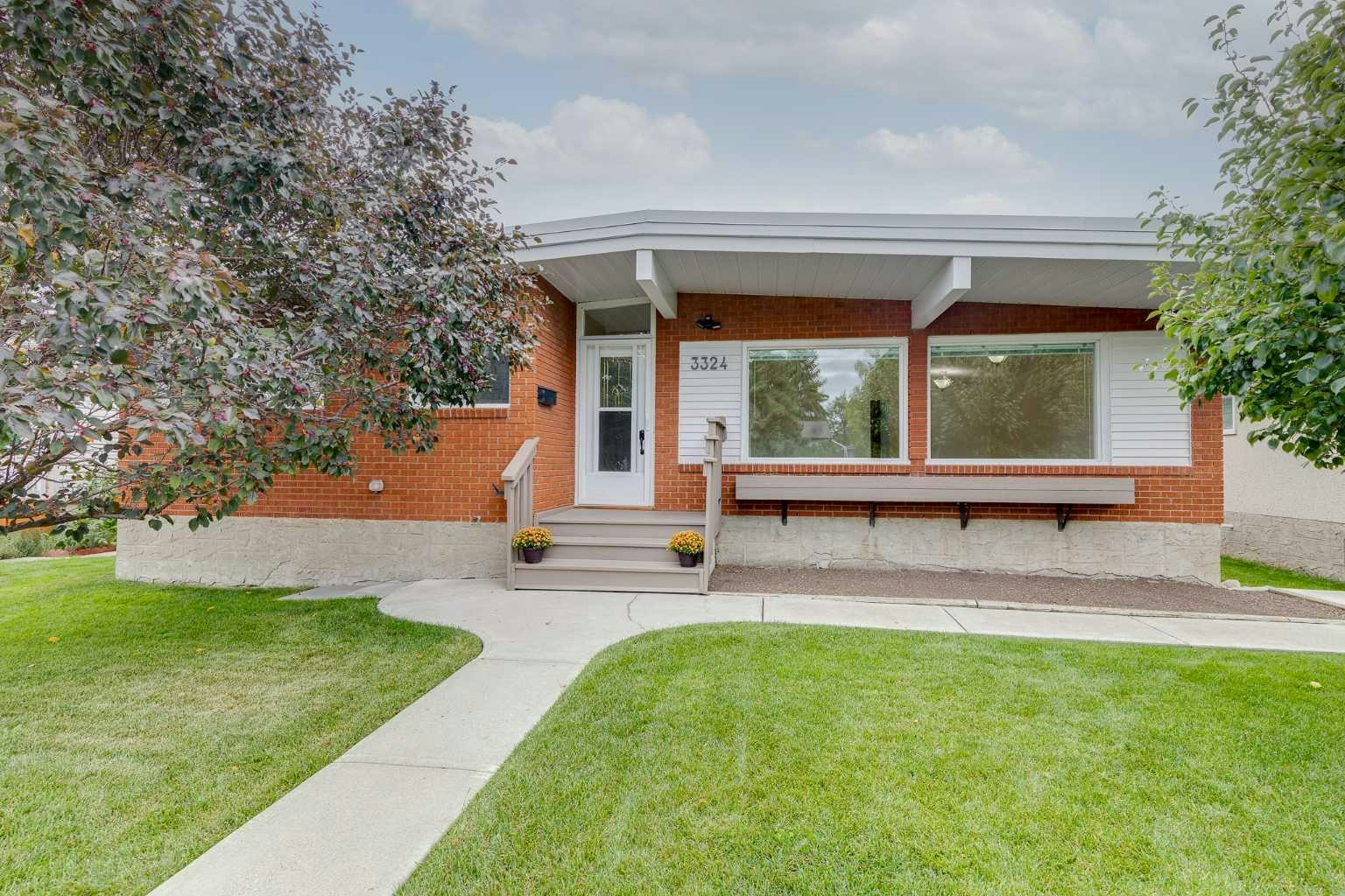 3324 Copithorne Road NW, Calgary, AB, T2L 0L3