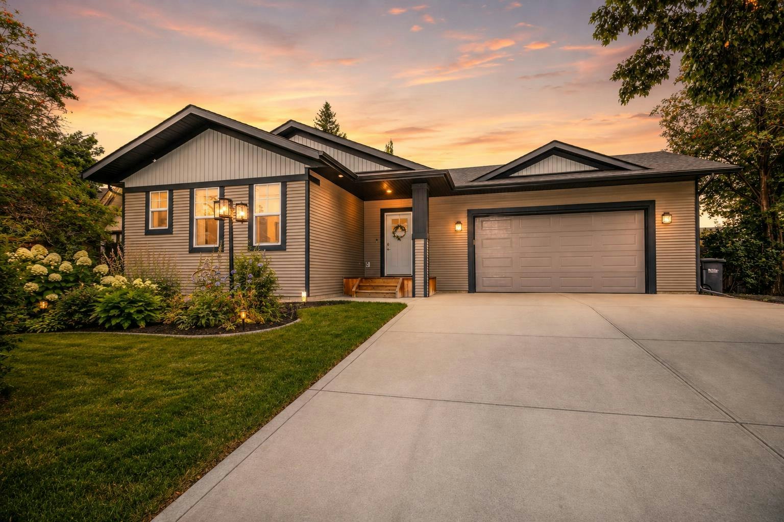 3541 44 Avenue, Red Deer, AB, T4N 3H2