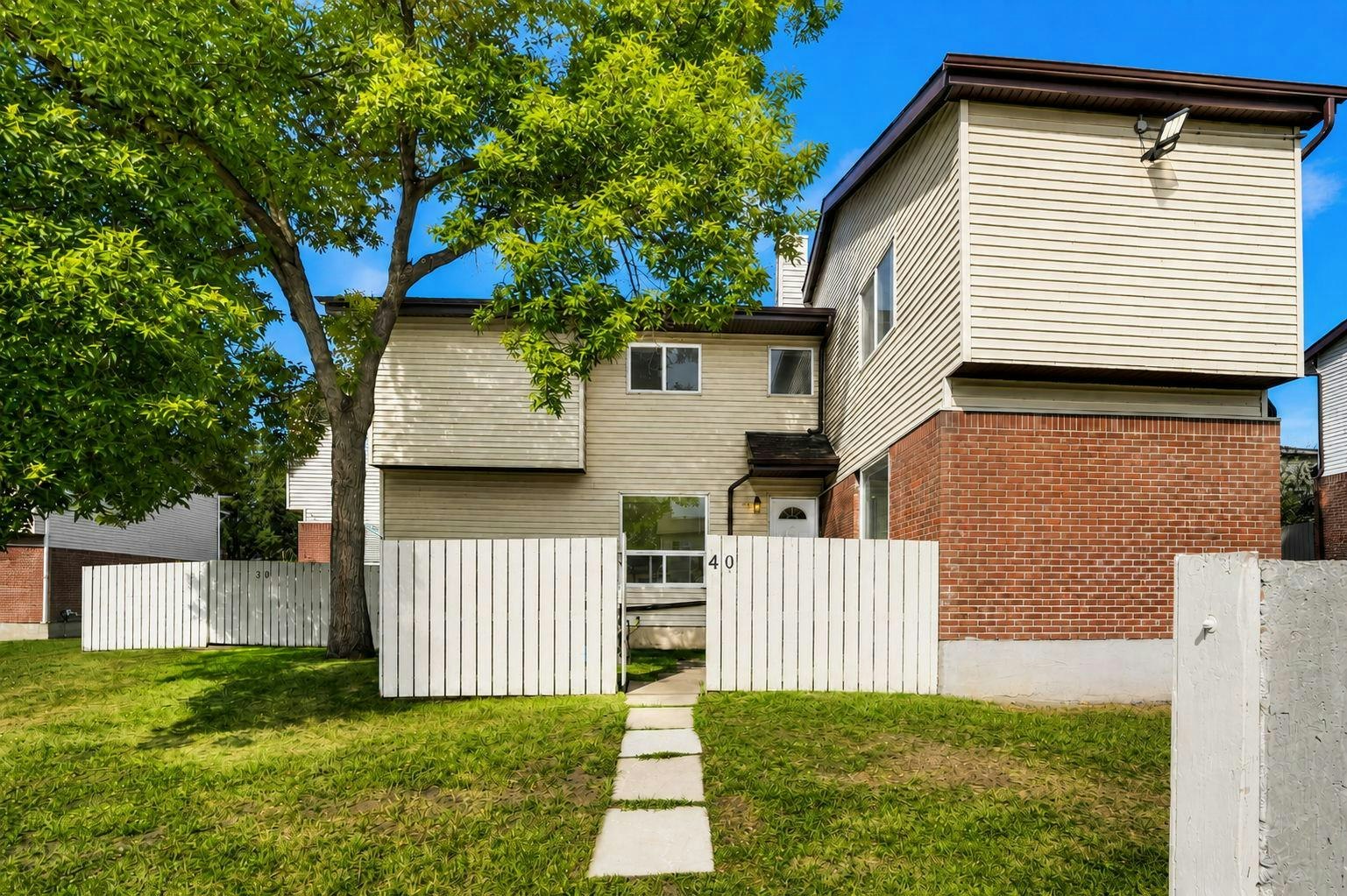 40-32 Whitnel Court NE, Calgary, AB, T1Y 5E3