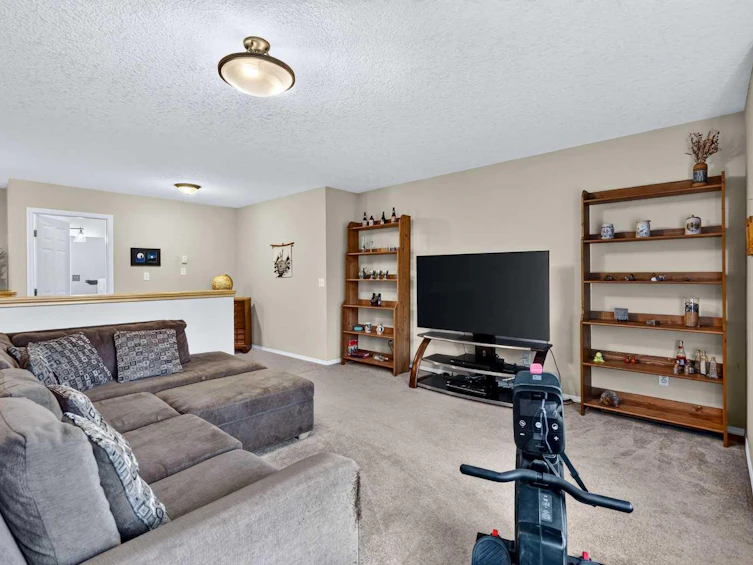 14 Evergreen Common SW, Calgary, AB, T2Y 4N8 - 24