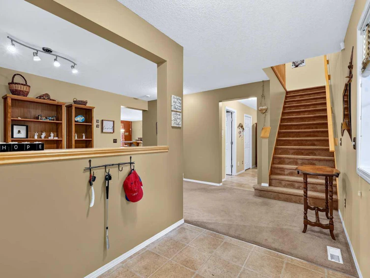 14 Evergreen Common SW, Calgary, AB, T2Y 4N8 - 9