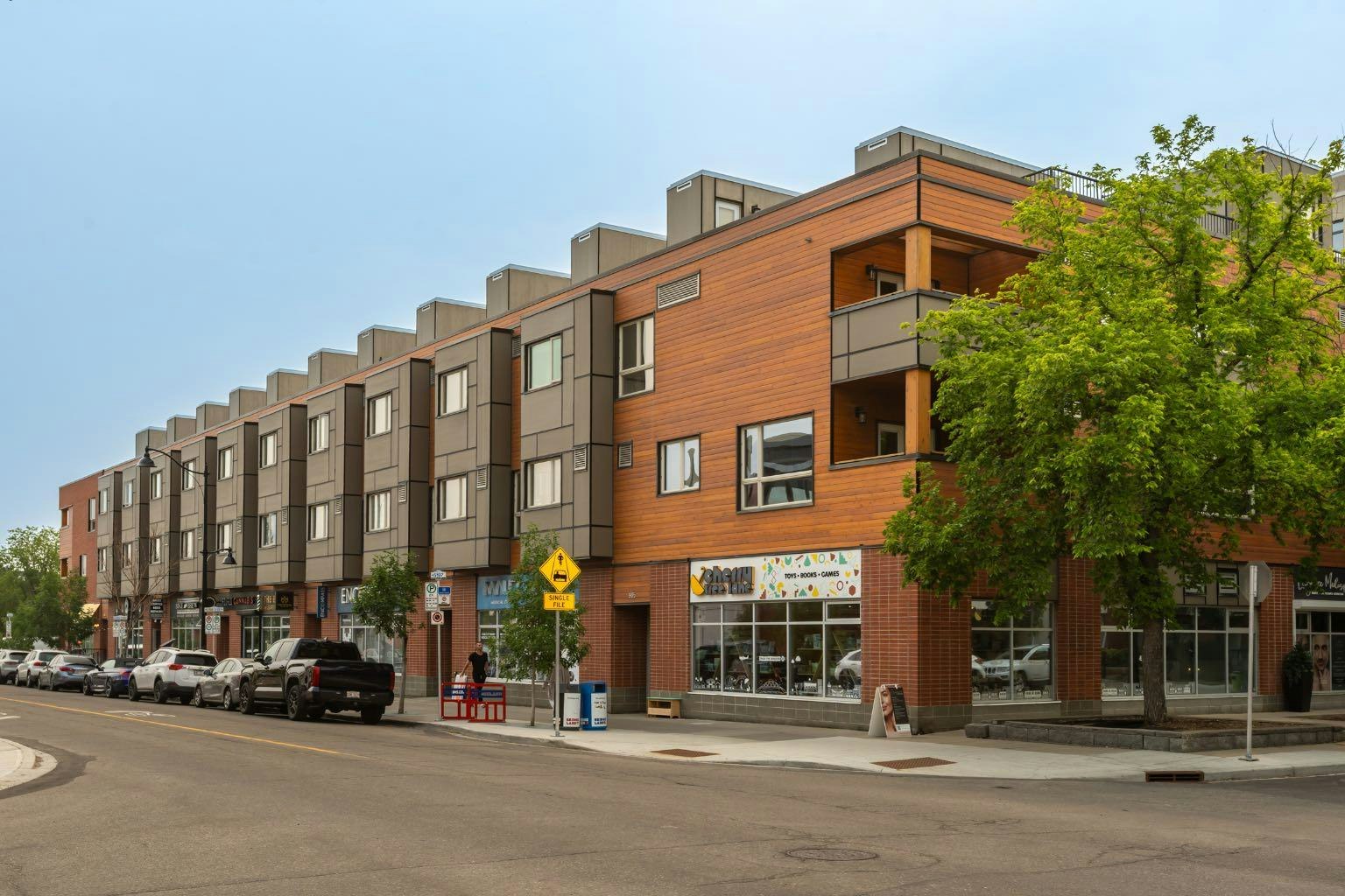 213-118 8 Street NE, Calgary, AB, T2E 1M2