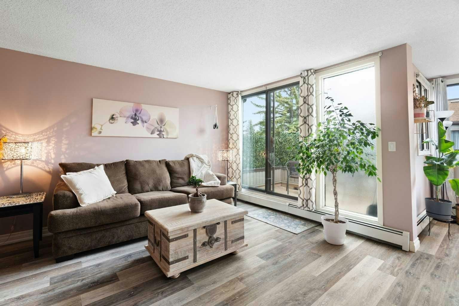 314-2425 90 Avenue SW, Calgary, AB, T2V 4X8