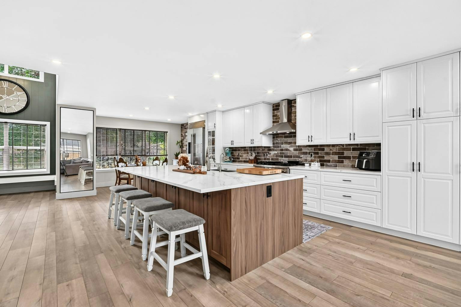 15226 Prestwick Boulevard SE, Calgary, AB, T2Z 3L4