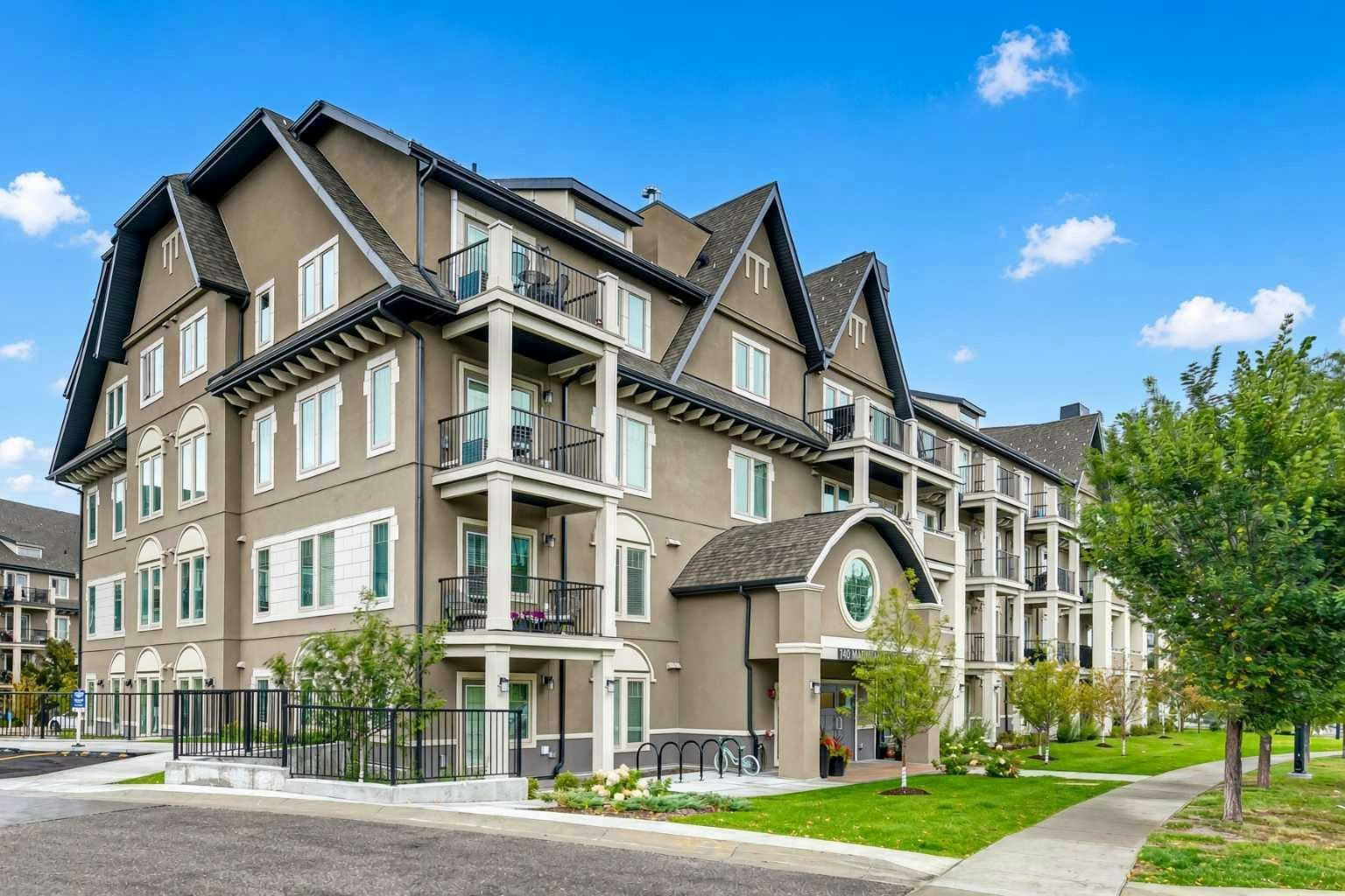 218-140 Mahogany Street SE, Calgary, AB, T3M 4E1