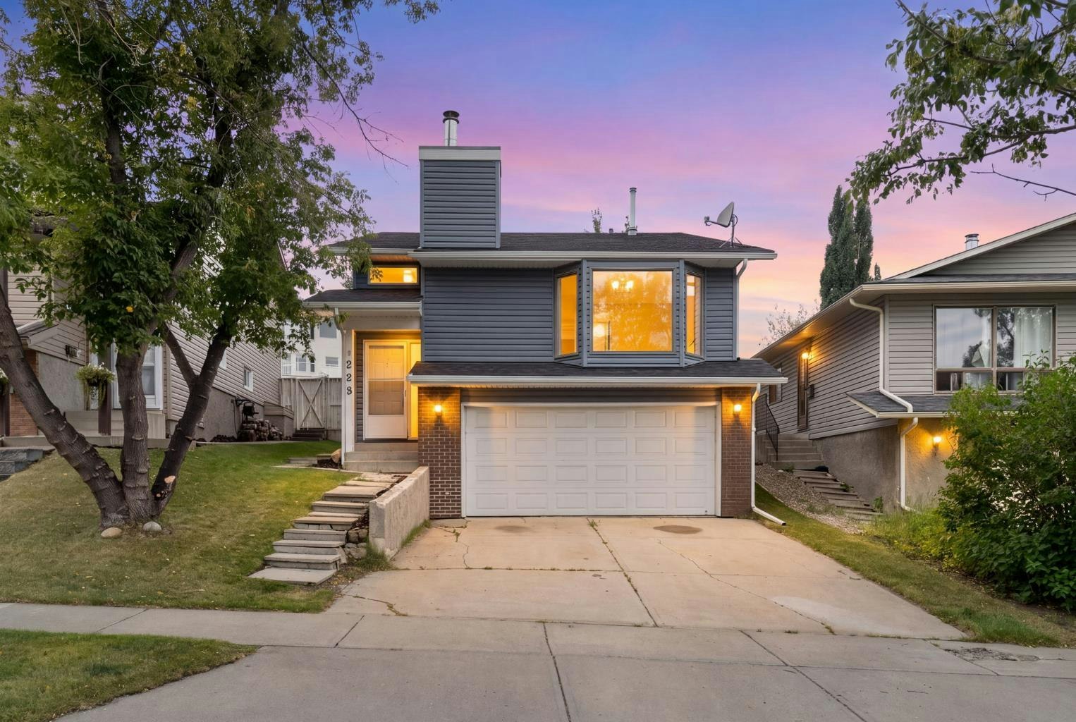 229 Macewan Glen Drive NW, Calgary, AB, T3K 2G5