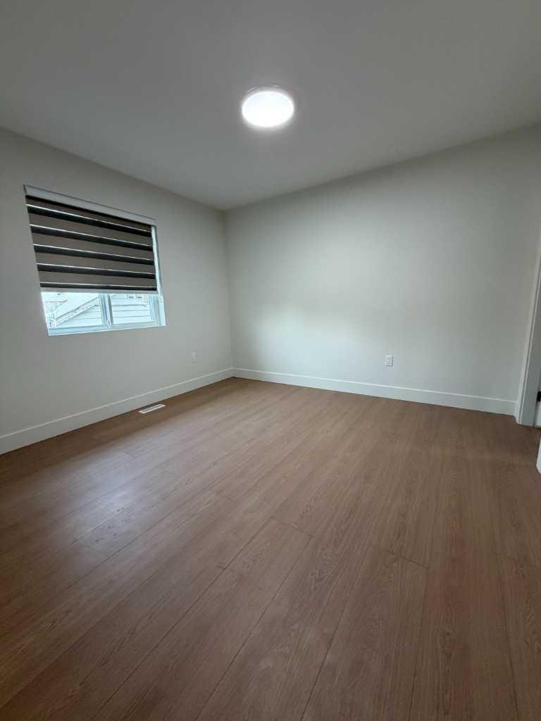 B-9403 103 Avenue, Grande Prairie, AB, T8V 1B4 - 8