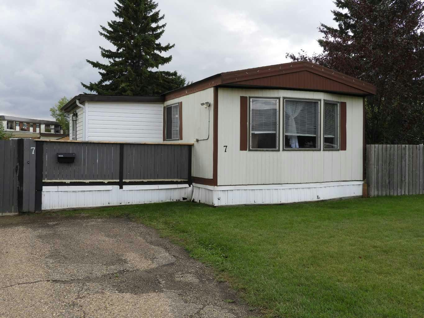 #7-5029 34, Red Deer, AB, T4N 0P4