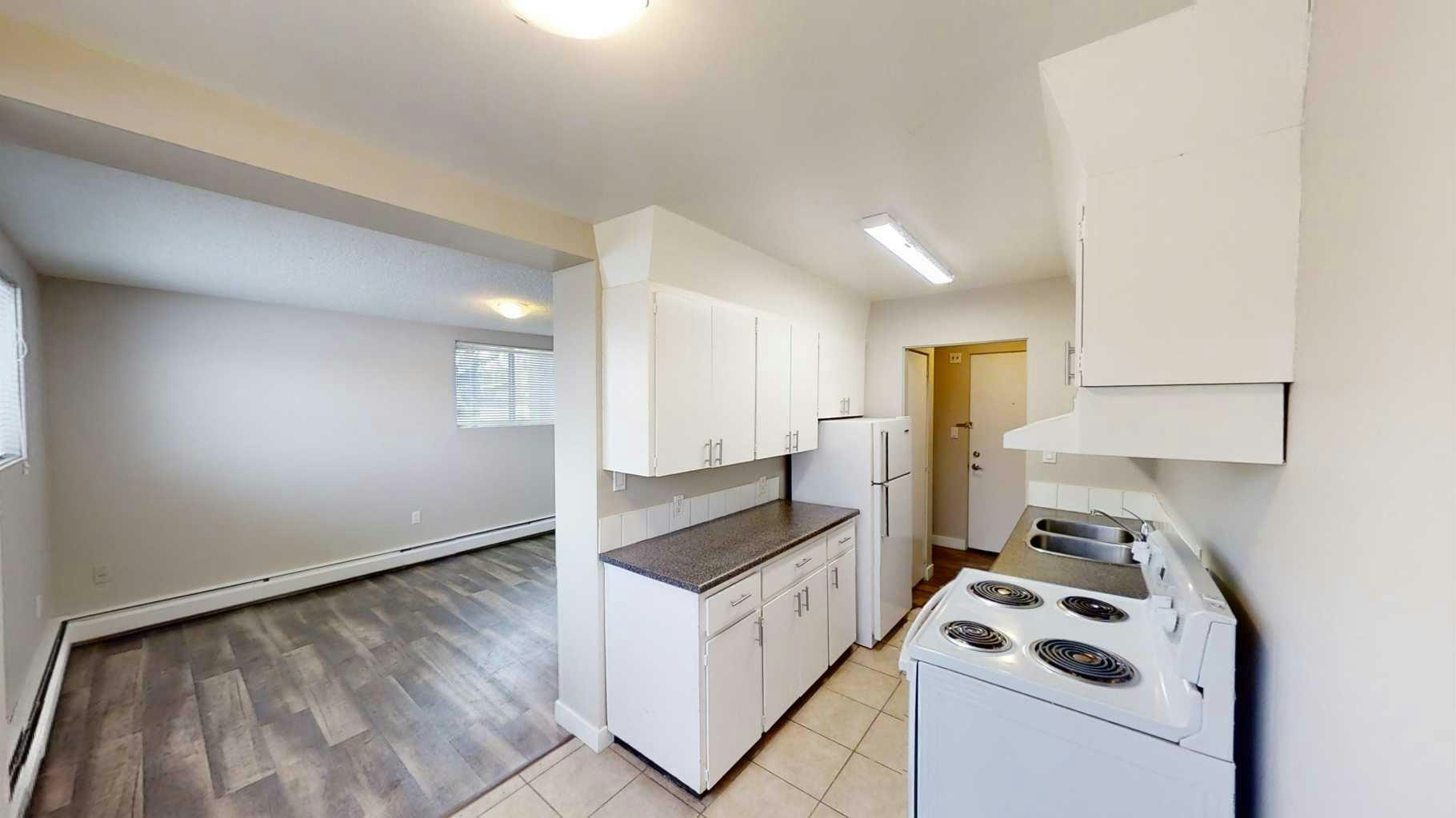 108-9932 105 Avenue, Grande Prairie, AB, T8V 1G9 - 3
