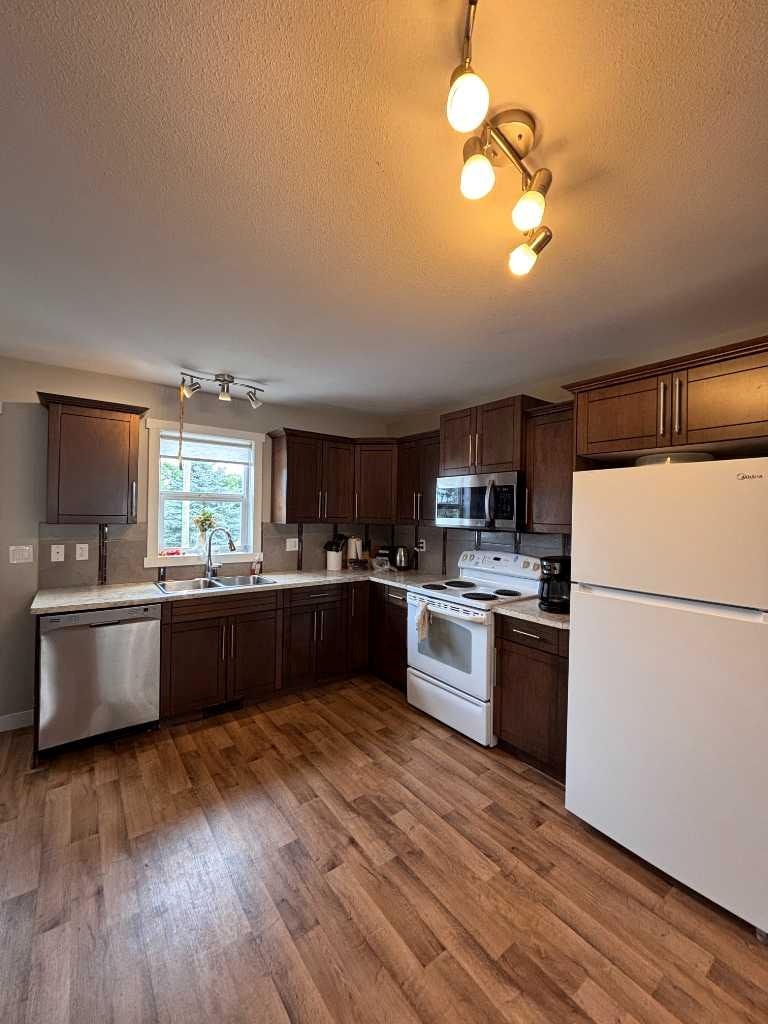 1-469 15 Street, Fort Macleod, AB, T0L 0Z0 - 2