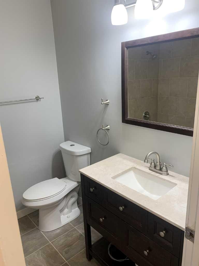9218 104 Avenue, Grande Prairie, AB, T8V 3W6 - 9