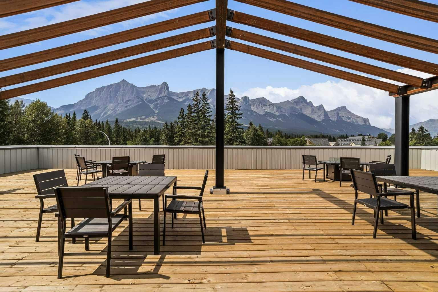 319-1 Industrial Place, Canmore, AB, T1W 1Y1