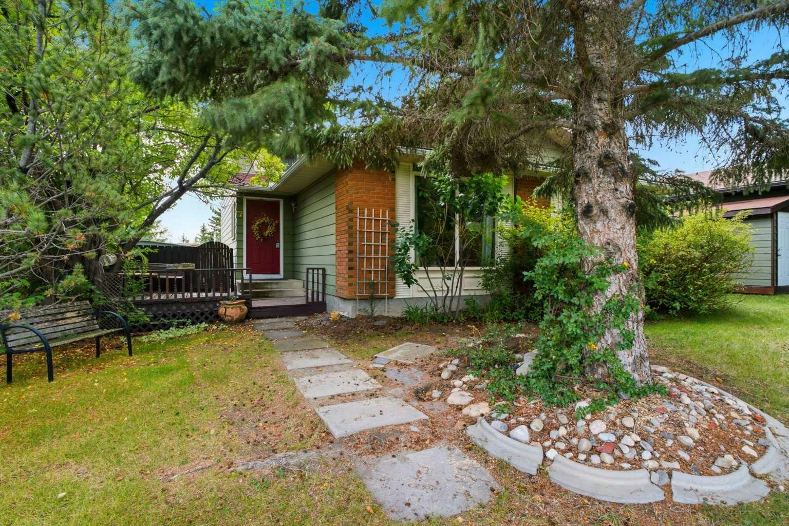 7 Glenport Road E, Cochrane, AB, T4C 1G8